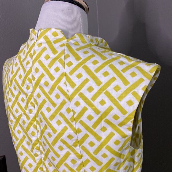 NicoLA Green Cream Geometric Pattern Square Beck Shift Dress - Picture 6 of 12